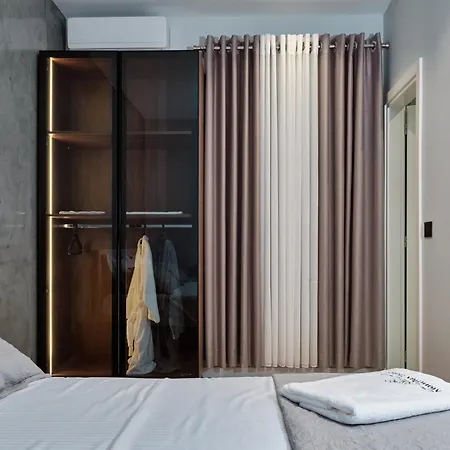 Montflux Otel Boks