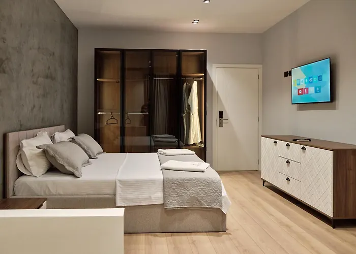 Отель Montflux 4*