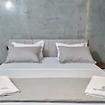 Montflux Hotel Boks