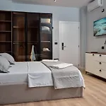 Montflux Hotel
