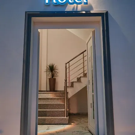 Montflux Hotel Boks